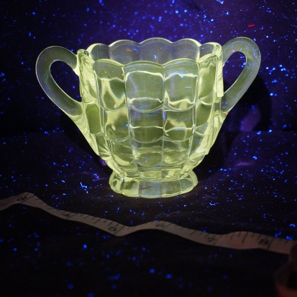 Vintage Uranium Glass Glow 2 handle cup
